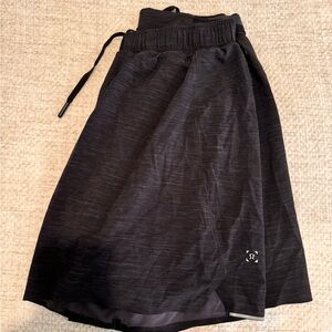 Lululemon shorts size small